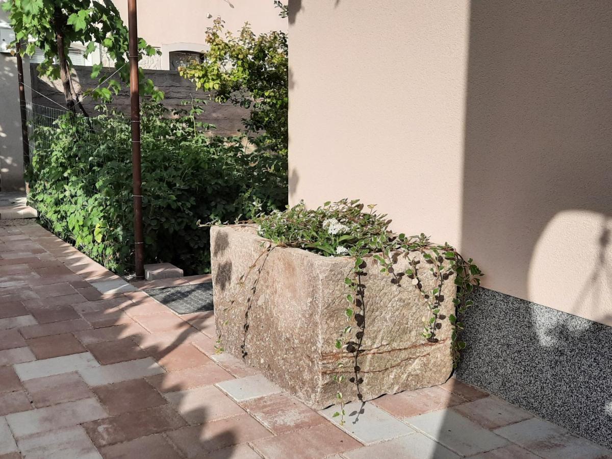 Apartman Laura M โวดีเซ ภายนอก รูปภาพ