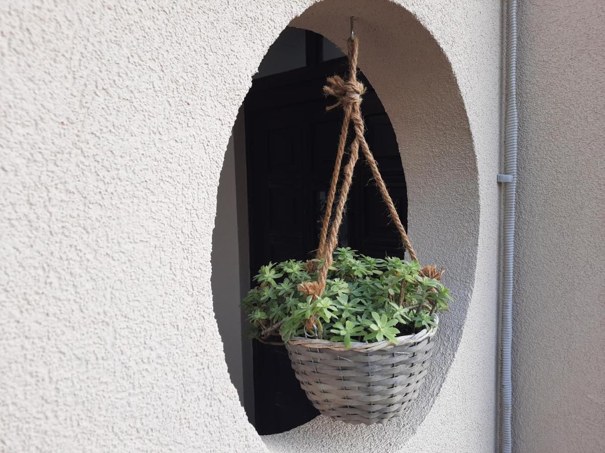 Apartman Laura M โวดีเซ ภายนอก รูปภาพ