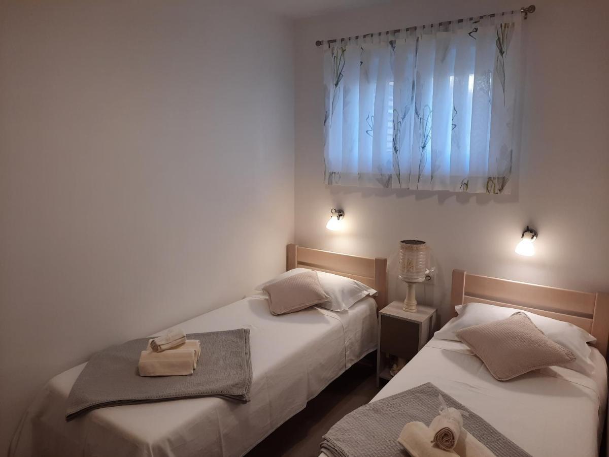 Apartman Laura M โวดีเซ ภายนอก รูปภาพ
