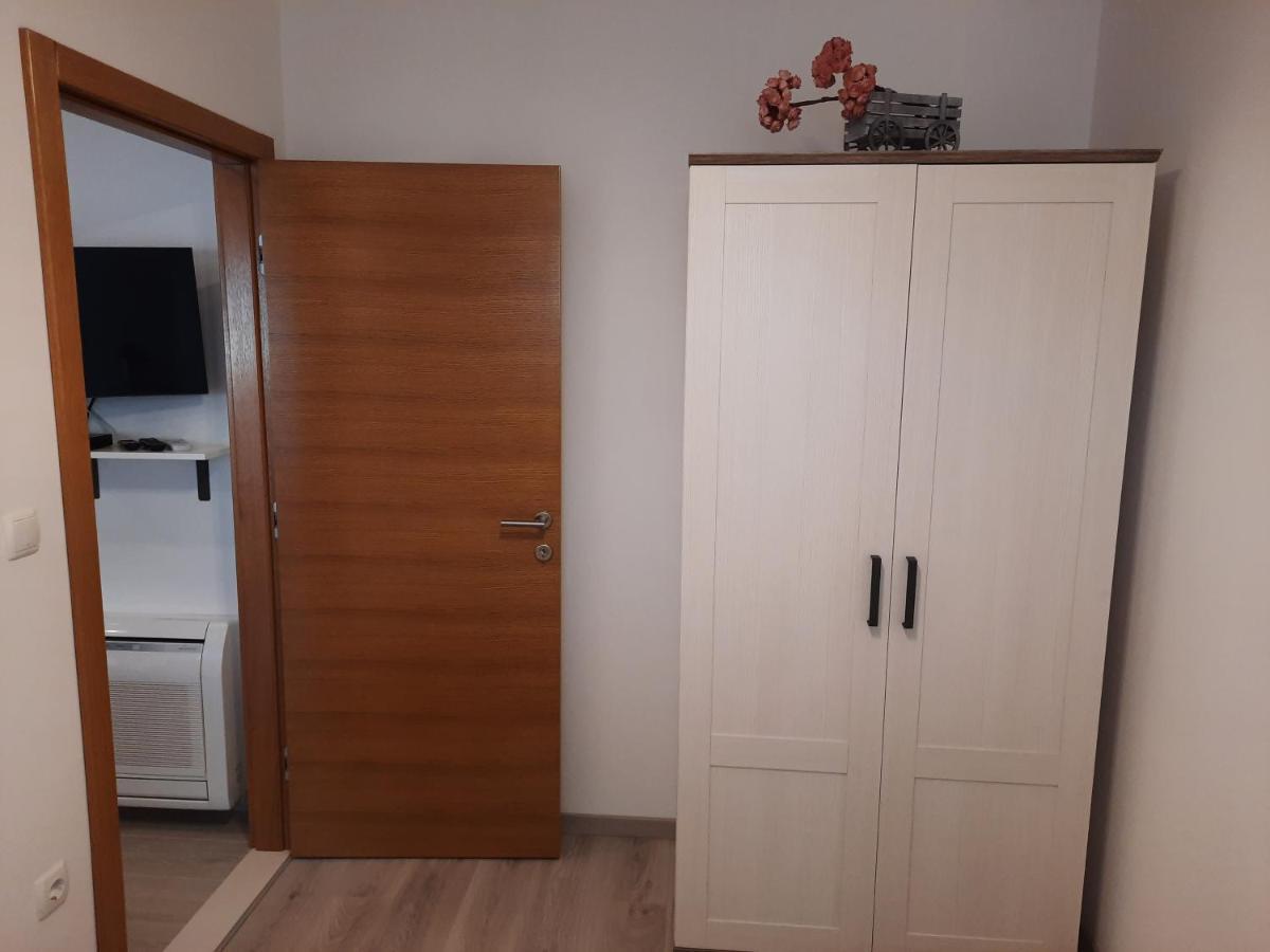 Apartman Laura M โวดีเซ ภายนอก รูปภาพ