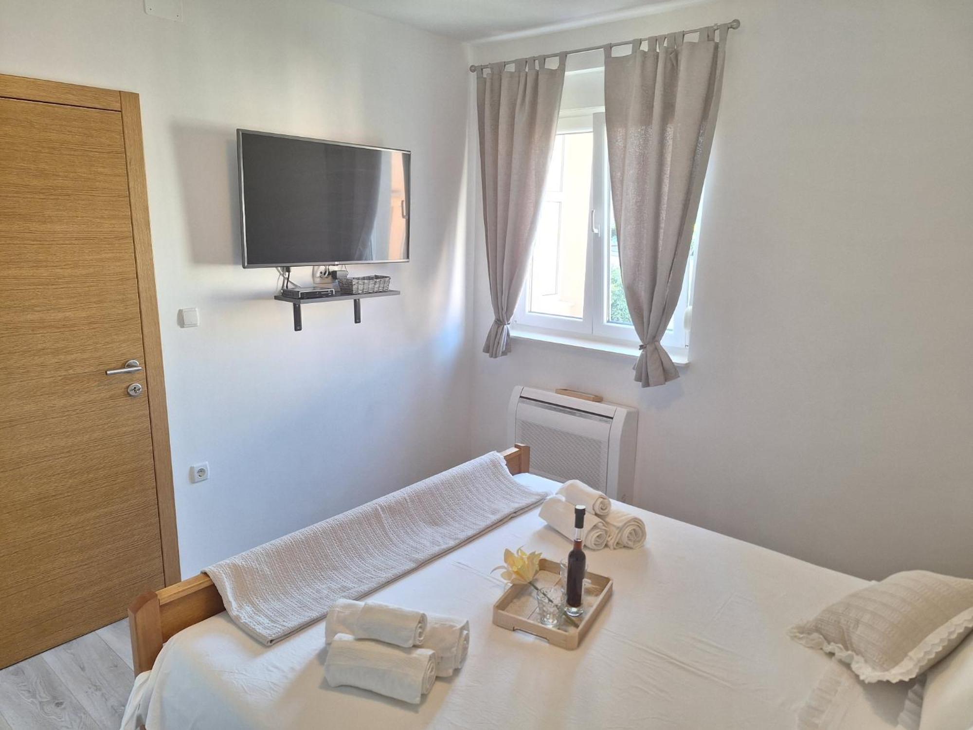 Apartman Laura M โวดีเซ ภายนอก รูปภาพ