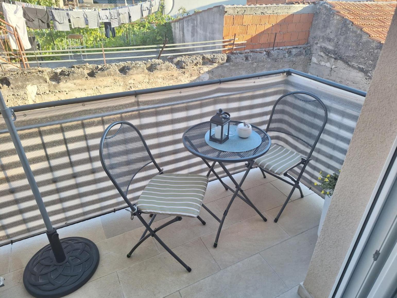 Apartman Laura M โวดีเซ ภายนอก รูปภาพ
